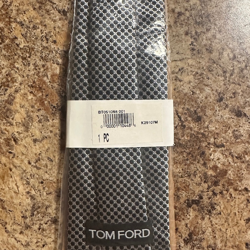 TOM FORD Beauty uniform tie